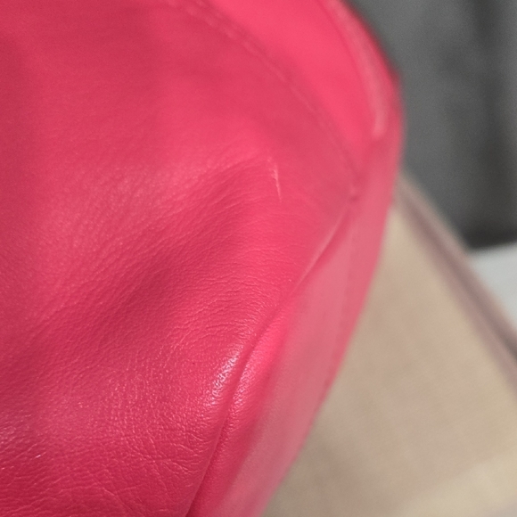 V-DAY SALE! Coach Bold Pink Shoulder Bag EUC - Picture 9 of 16